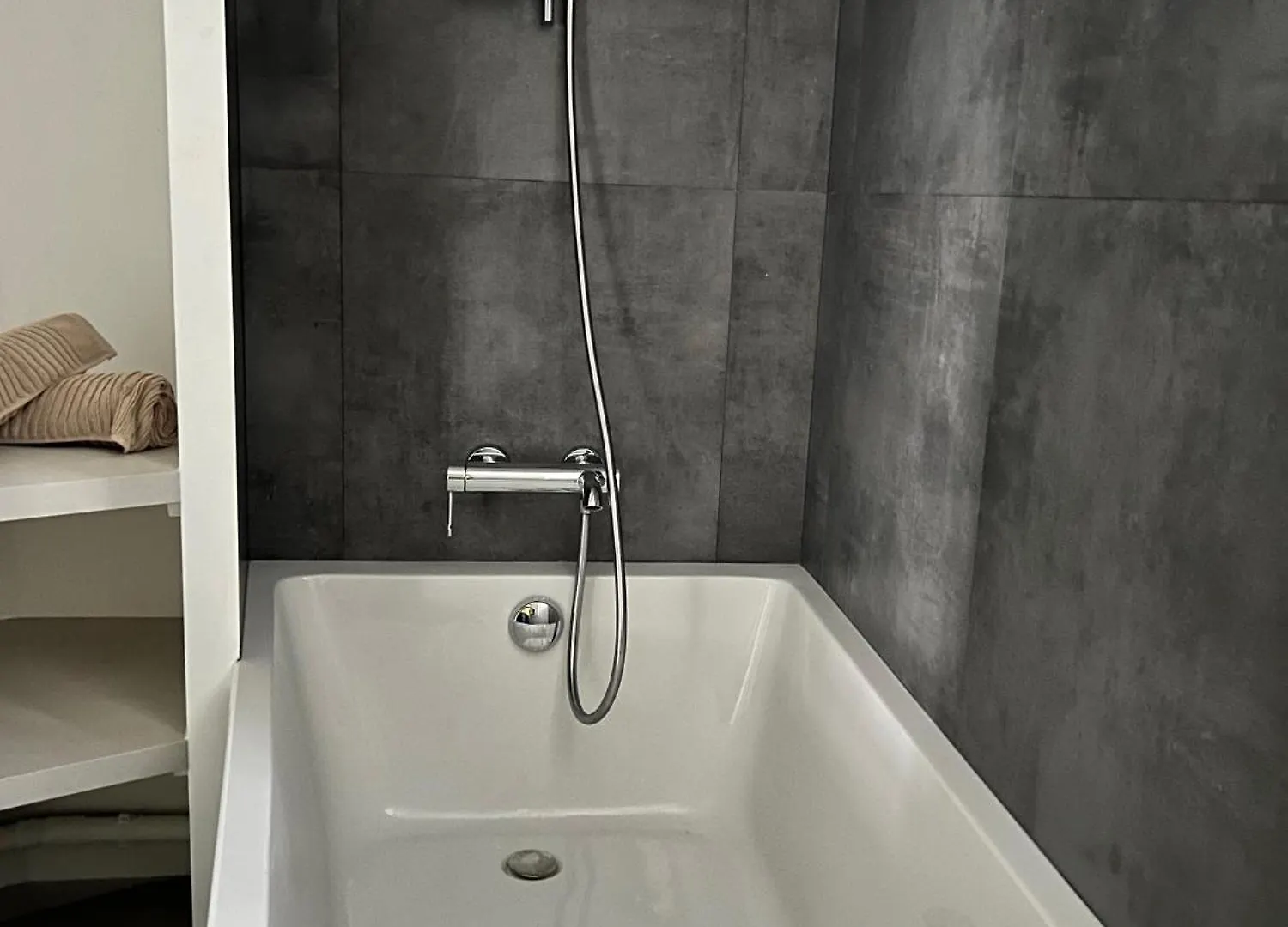 Homestay Etage Meynadier Paris France